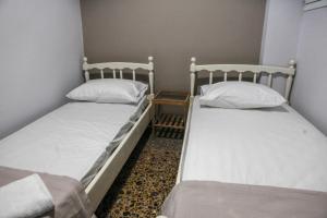 Lak Alepochori Homes