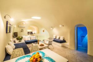 Fava Eco Suites Santorini Greece