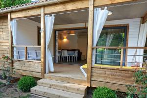 Campings Camping Les Oliviers : Chalet 3 Chambres