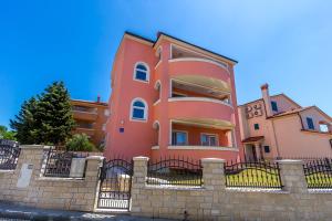 Apartments Marich