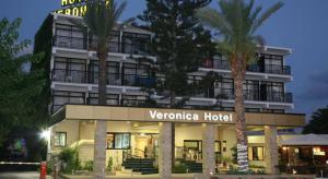 Veronica hotel, 
Pafos, Cyprus.
The photo picture quality can be
variable. We apologize if the
quality is of an unacceptable
level.