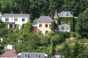 Maisons de vacances Rouen ECO LODGES maison entiere avec terrasse dans jardin potager piscine parking : photos des chambres