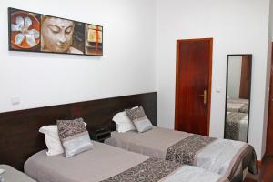 Triple Room room in D. Duarte I