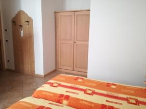 Zimmer mit Kingsize-Bett - Barrierefrei/befahrbare Dusche