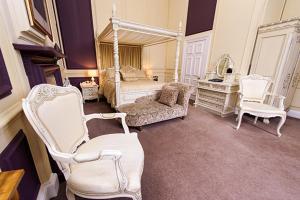 Feature Room room in The Old Lodge