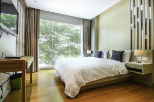 Residents Hua Hin by Wanida