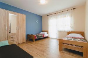 Spacious Apartment Borik & Parking