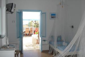 Carmel Studio Apartment Paros Greece