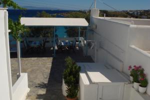 Carmel Studio Apartment Paros Greece