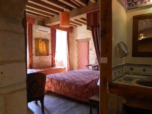 B&B / Chambres d'hotes Auberge de l'Abbatiale : photos des chambres