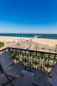 格兰德酒店 - 阿卡雄