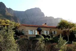 The Cottage @ Montpellier - Hou Moed