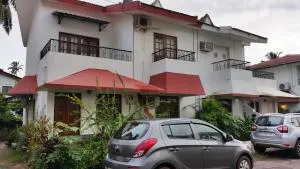 CANDOLIM BEACH VILLA # 3BHK # POOL # KITCHEN # 300Mts to Beach by GR stays - Aguada