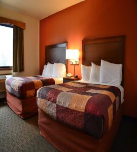 Queen Room with Two Queen Beds - Non-Smoking room in AmericInn by Wyndham Calumet