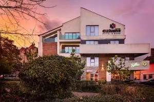 摩尔高级酒店 - 锡比乌