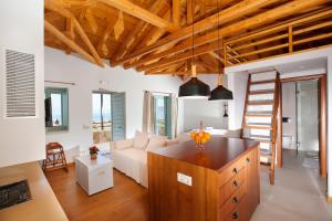 Lithos Guesthouse Messinia Greece