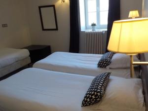 Hotels Hotel de Bretagne Dol centre ville : Chambre Familiale Supérieure