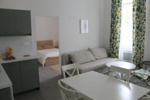 Appartements Le Presbytere : photos des chambres