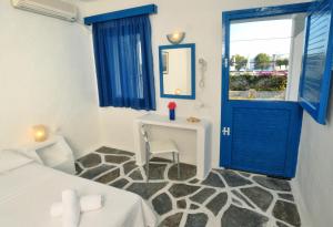 Lagada Beach Hotel Milos Greece