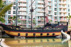 Grande Caribbean Condo