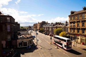 Epicurean Clerk Apartment