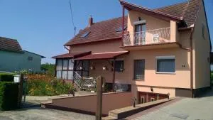 Dávid Apartmanház - Galambok