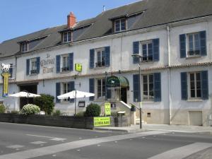 Hotels Logis Hostellerie Du Cheval Blanc : photos des chambres