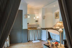 Hotels Chateau de Courban and Spa Nuxe : Chambre Prestige