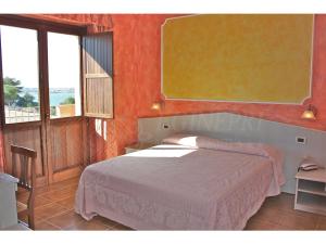Classic Single Room with Balcony