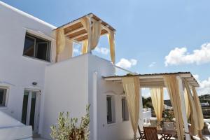 La Maison Blanche Myconos Greece