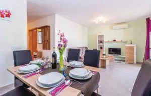 Sea View Apartment - Porat