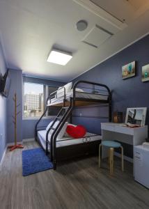 Phòng 3 người - Kiểu giường tầng (Triple - Bunk Bed Style)