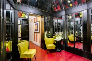 Casa Heberart Guest House Sistina