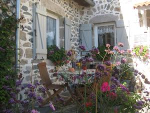 Appartements Au Pied de la Roche : photos des chambres