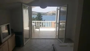 Milka Appartements - Stara Novalja