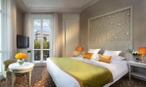 Splendid Etoile hotel, 
Paris, France.
The photo picture quality can be
variable. We apologize if the
quality is of an unacceptable
level.