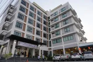 西塔公主酒店 - Prakhon Chai