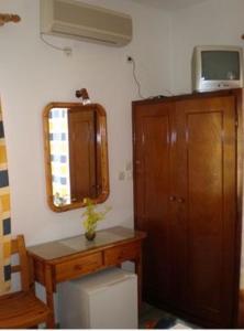 Artemis Pension Ios Greece