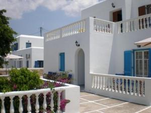 Artemis Pension Ios Greece