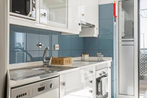 Ajuda II by An Island Apart