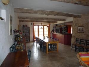 B&B / Chambres d'hotes La Ferme du petit Segries Bed and Breakfast : photos des chambres