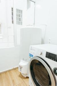 The Lucky Flats - Liorna