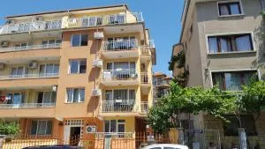 Guest House Diamandievi - 内塞伯尔