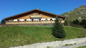 Belvedere Mountain Experience