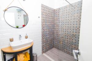 Fab n Chic Apartments