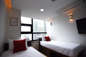 57 Myeongdong Hostel