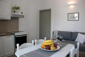 Angelique Apartment