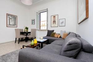 Piazza Capponi Apartment