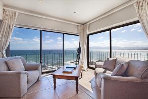 Whale Huys Luxury Oceanfront Eco Villa