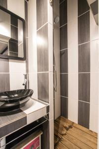 Studio Mezzanine Bleu